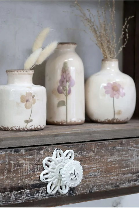 Möbelgriff *Franz. Lilie* Antique Creme