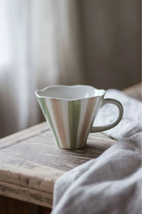 Majas Tasse gestreift Grünes Taupe 250ml