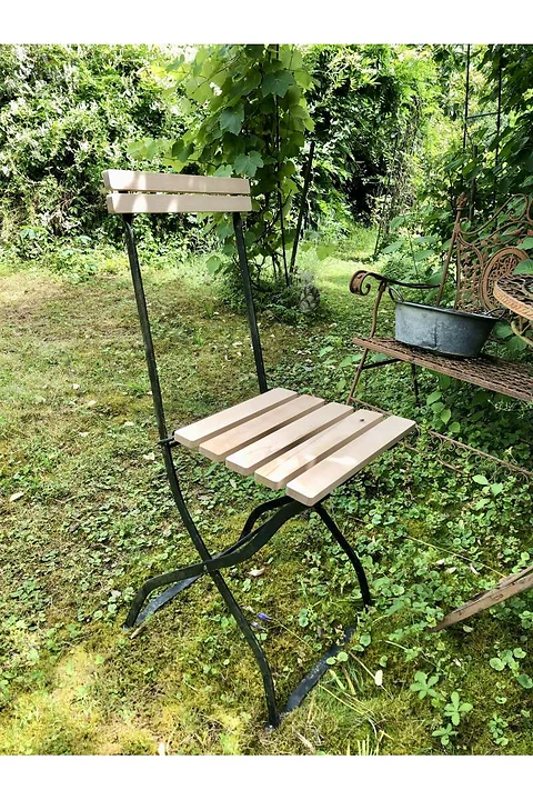 Restaurierter Gartenbeiz-Klappstuhl