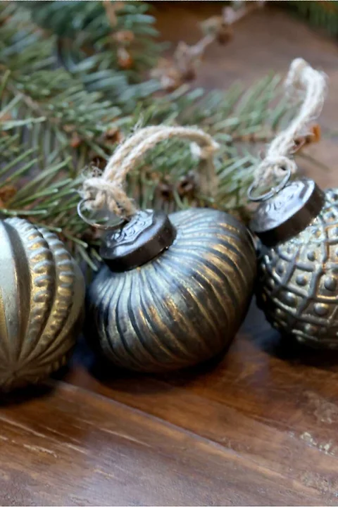 Weihnachtszwiebel Olive ø5.5cm