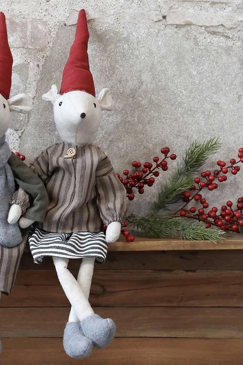 Agnes Weihnachtsmaus sitzend H60cm