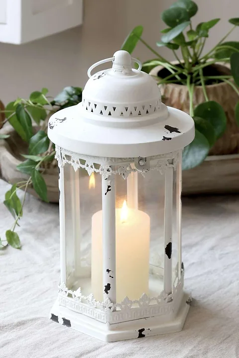 Laterne mit Spitzenkante Shabby H32cm